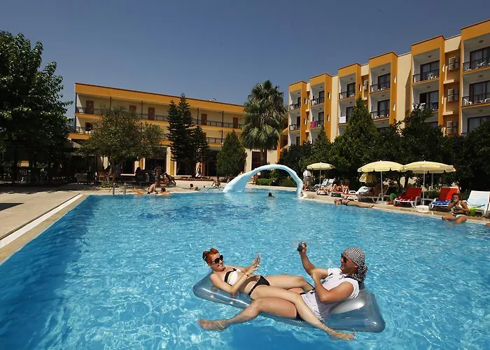 Club Mira Hotel