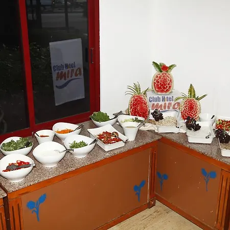 Club Mira 3*